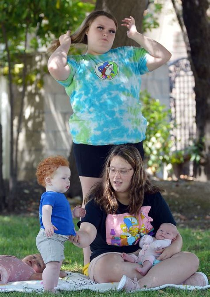 Mama June's daughter Pumpkin, 22, is 'BROKE' & can 'barely afford groceries' as she supports 4 kids & Honey Boo Boo, 16