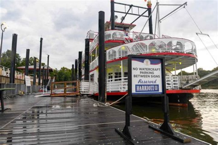 Man seen swinging folding chair in brawl on Alabama riverfront pleads guilty to misdemeanor