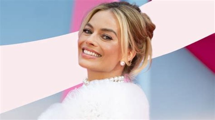 Margot Robbie Fan Girled Over Love Island Cast Members At The Barbie Premiere