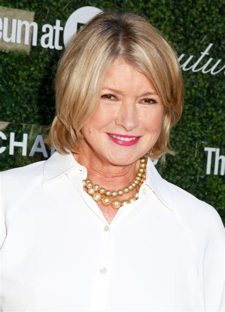 Martha Stewart’s Most Glamorous Beauty Looks Through the Years: Pics