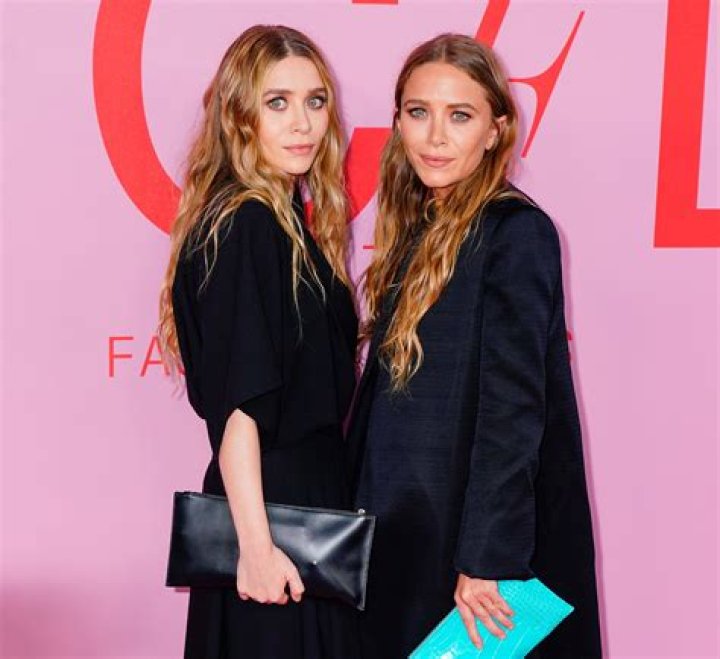 Mary-Kate and Ashley Olsen Turn 26: Who Has Better Style?