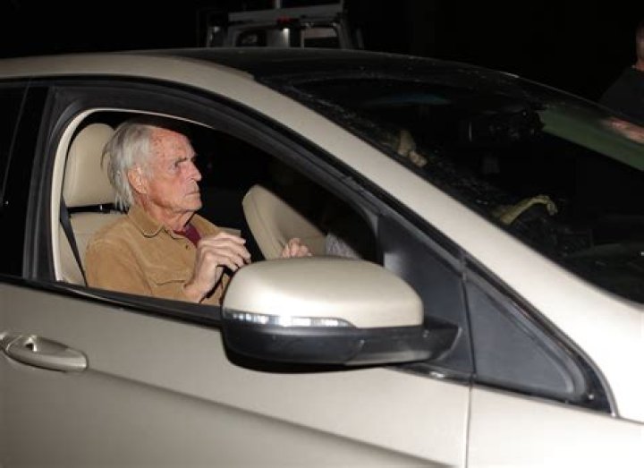 Matthew Perry's mom, father and stepdad arrive at their son's home looking stricken just hours after star's death