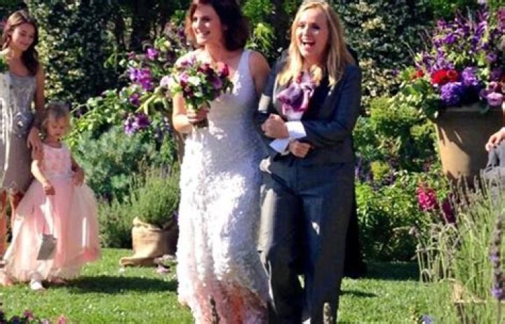 Melissa Etheridge Marries Fiancee Linda Wallem: Wedding Details, Photo