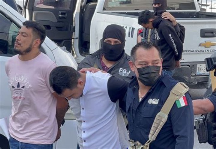 Mexican cartels are 'out of control,' it's the most dangerous time ever to travel for spring break, former NYPD cop says