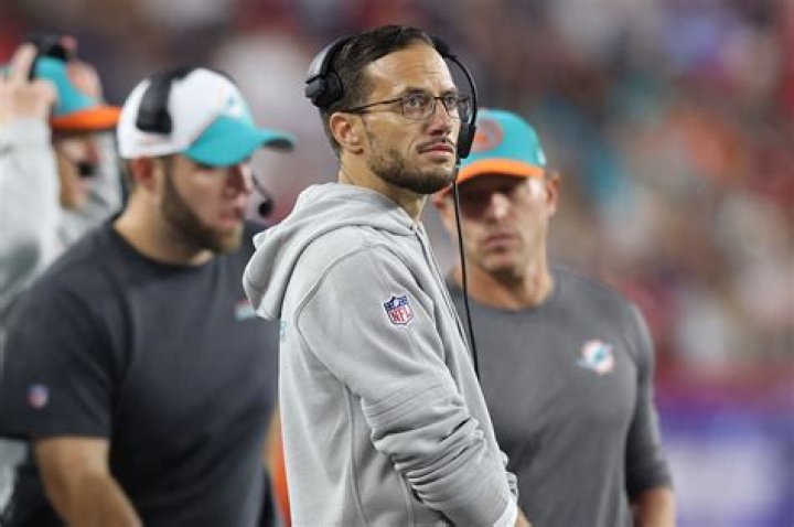 Miami Dolphins head coach Mike McDaniel looks almost unrecognizable as Denver Broncos ball boy after making NFL history
