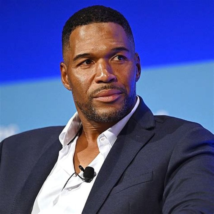 Michael Strahan asks Terry Bradshaw 'did you ever get an invite?' on FOX NFL Sunday after Jay Glazer's shock report