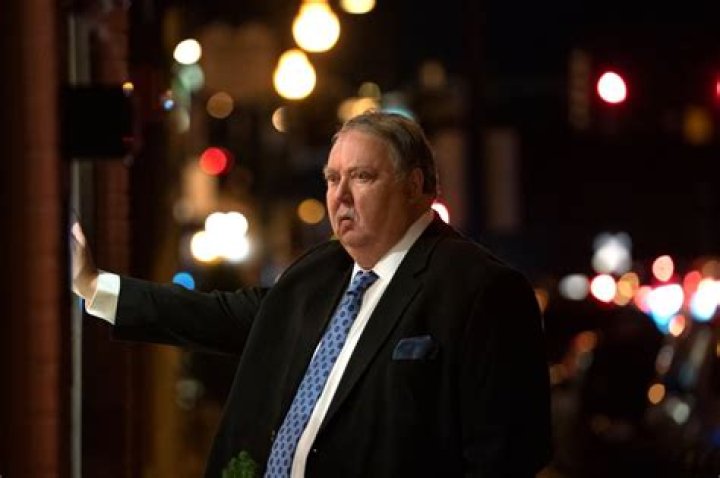 Mike Hagerty Dead: ‘Friends’ Alum, Character Actor Dies at 67