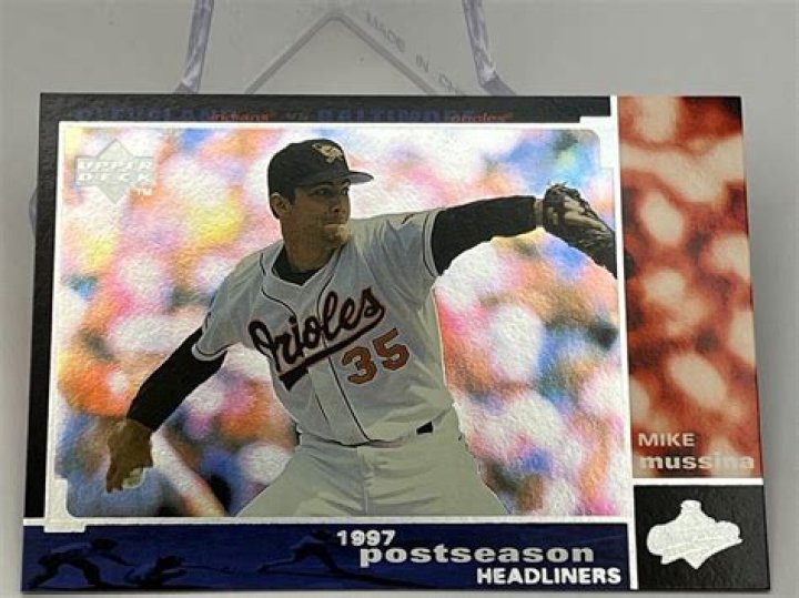 I'm an iconic MLB Hall of Famer - I have unusual post-career job in totally different sport and collect vintage cars