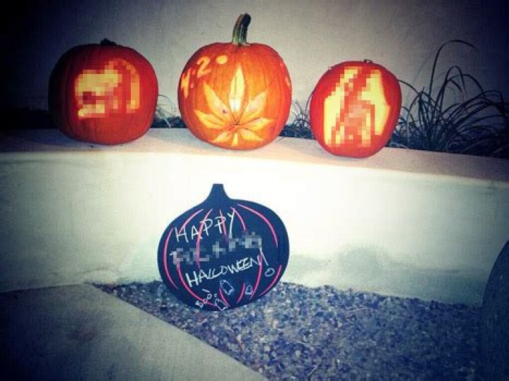 Miley Cyrus X-Rated, Raunchy, Girl-on-Girl Pumpkin Carvings: Picture