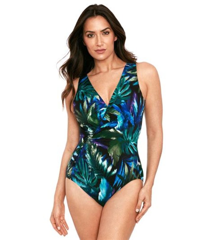 Miraclesuit One-Piece Is a Dream Swimsuit for Hourglass Shapes