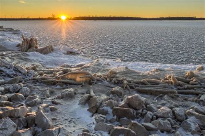 Part of Mississippi River Pictured Frozen Solid During Bomb Cyclone