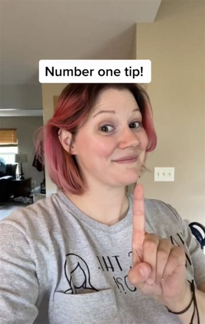 I'm a mom & potty trained my daughter in a WEEK using 7 easy tips