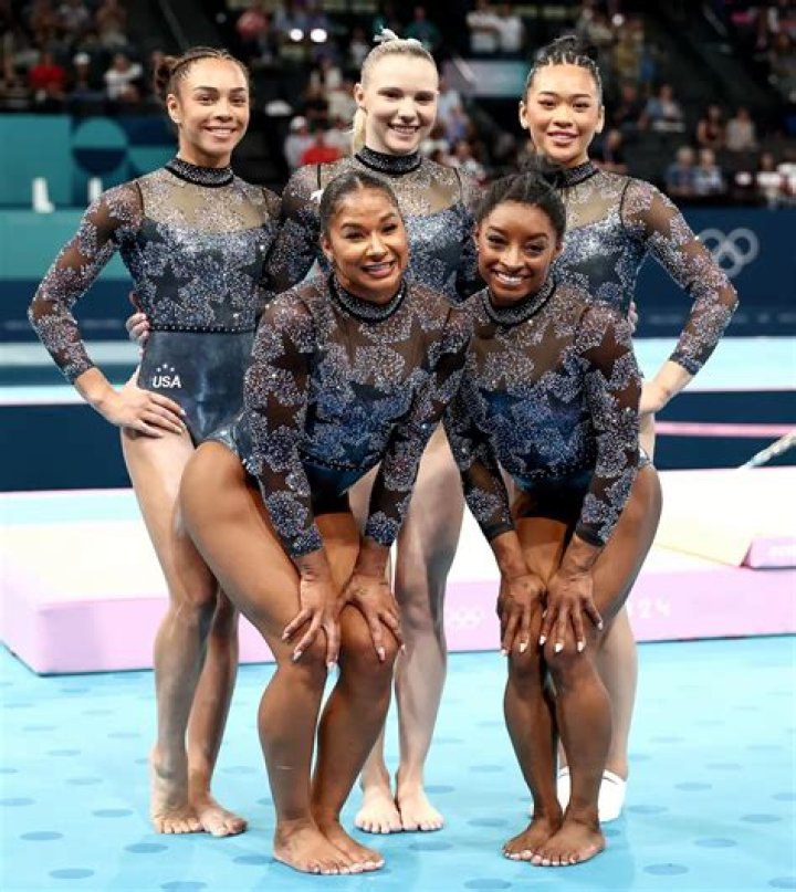 MTV VMAs 2016 Red Carpet: USA Women’s Gymnastic Team Fashion