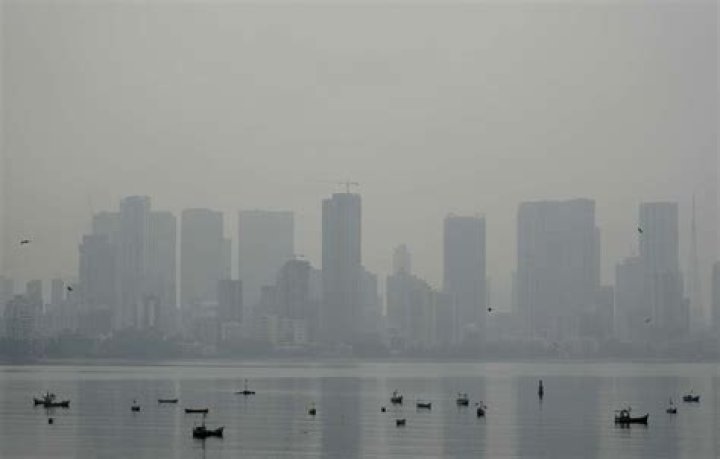 Air Pollution worsens, AQI at 301, Bombay High Court steps in – India TV