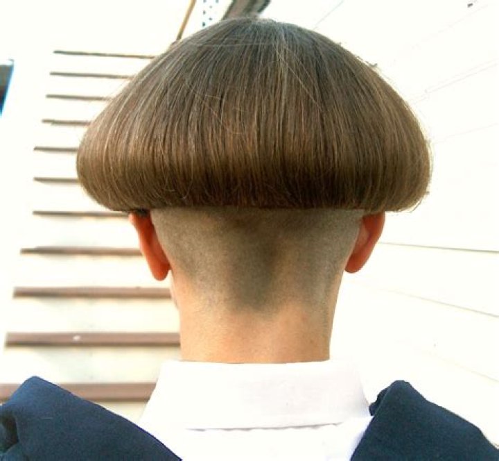 The Mushroom Bob Is The Surprising Haircut That Will be Everywhere In 2024