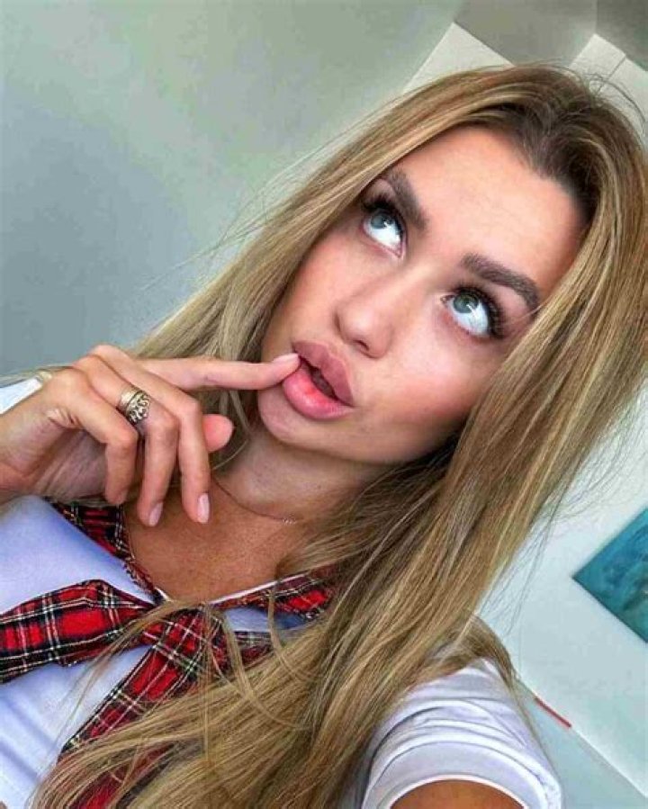 Naguura Wiki, Biography, Height, Weight, Net Worth, Age, Birthday, Who, Instagram