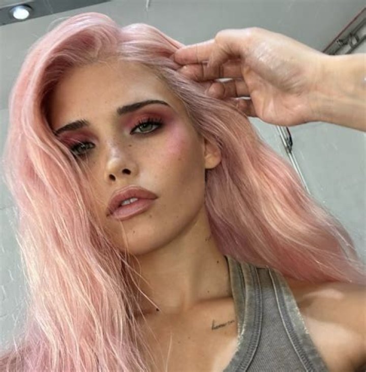 Nessa Barrett At The Grammys: A Rising Star's Journey