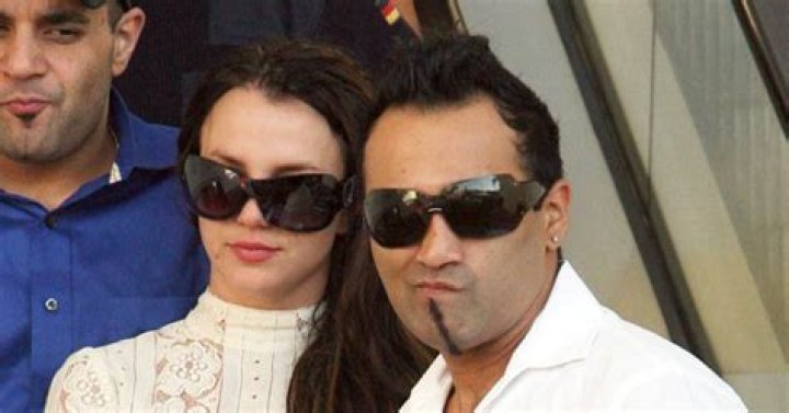 New Details About Britney Spears' Affair With Paparazzo Adnan Ghalib