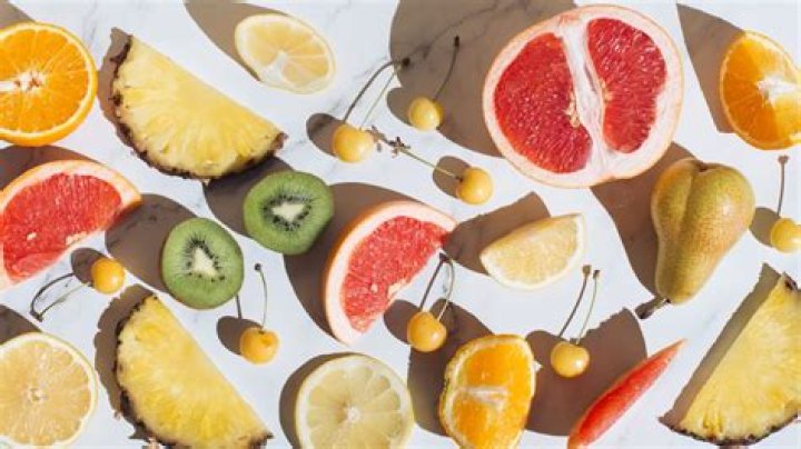 These are the 7 healthiest fruits in the world (and the ones we eat the least)