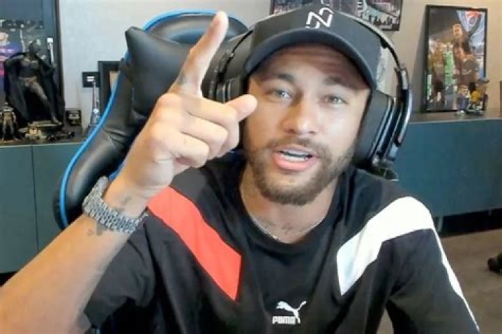 Neymar banned from Twitch just weeks after leaking Richarlison's phone number to thousands of viewers