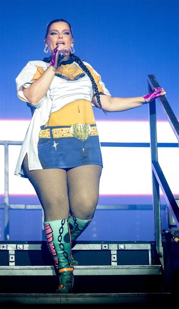 Nia Jax Takes Aim at YouTuber for Fat Shaming Her