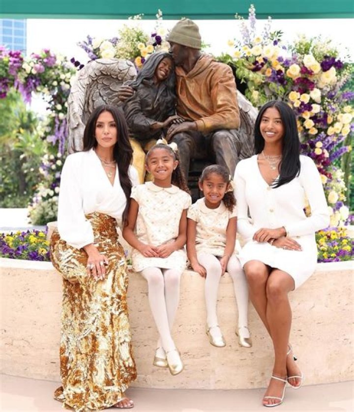 Nicki Minaj Gifts Gizelle Bryant’s 3 Daughters Gucci Bags: Pic