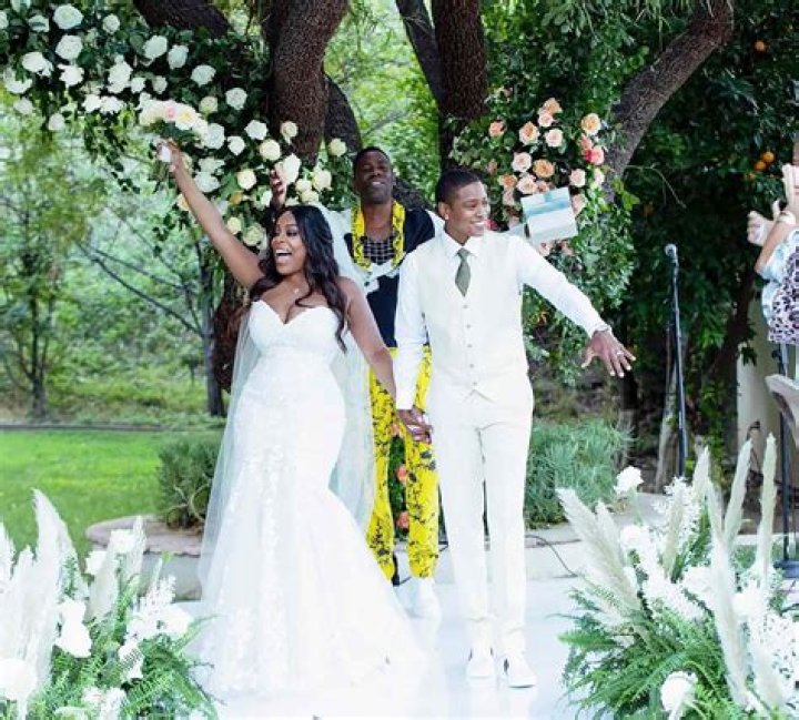 Niecy Nash Breaks Foot in 3 Places After Wedding to Jessica Betts