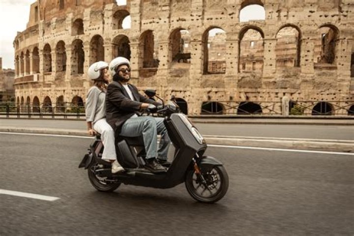 Niu Tien: The Rising Star In Contemporary Art