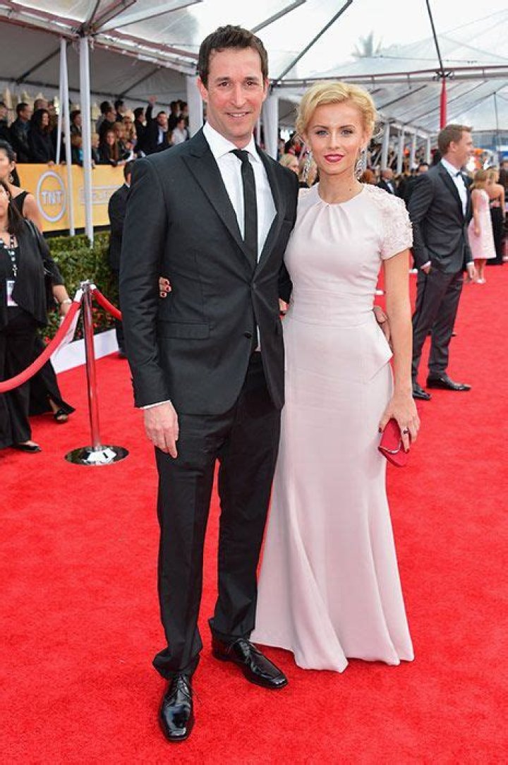 Noah Wyle Sara Wells wedding news -Celebrity News & Gossip - Glamour.com