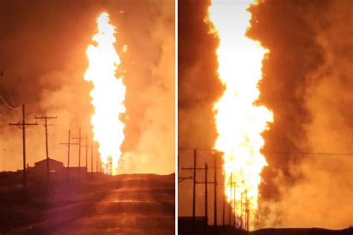 Oklahoma Pipeline Explosion Causes Flames To Shoot 500ft in the Air