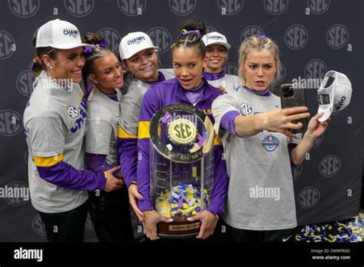 Olivia Dunne shares new pic with 'amazing and stunning' LSU gym teammate who has fans 'obsessed'