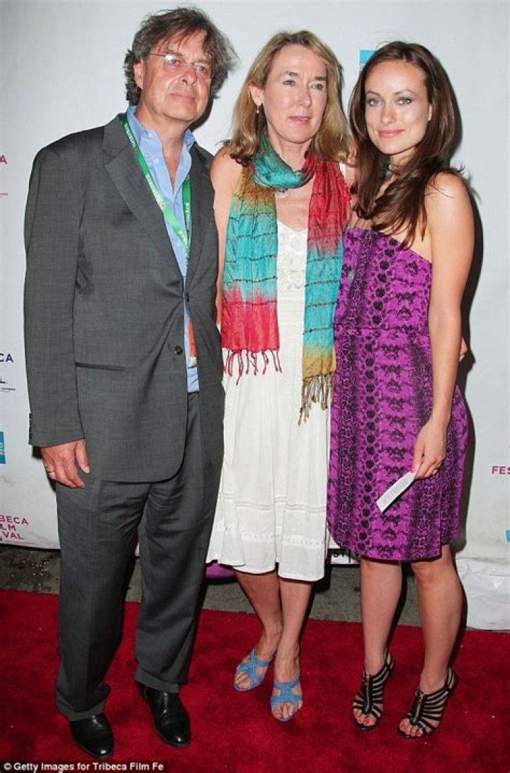 Olivia Wilde Parents: Meet Actress Father Andrew Cockburn And Mother Leslie Cockburn