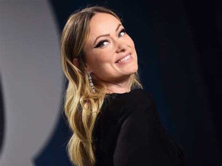Olivia Wilde Shares Beauty Inspo for The O.C.'s Alex Kelly