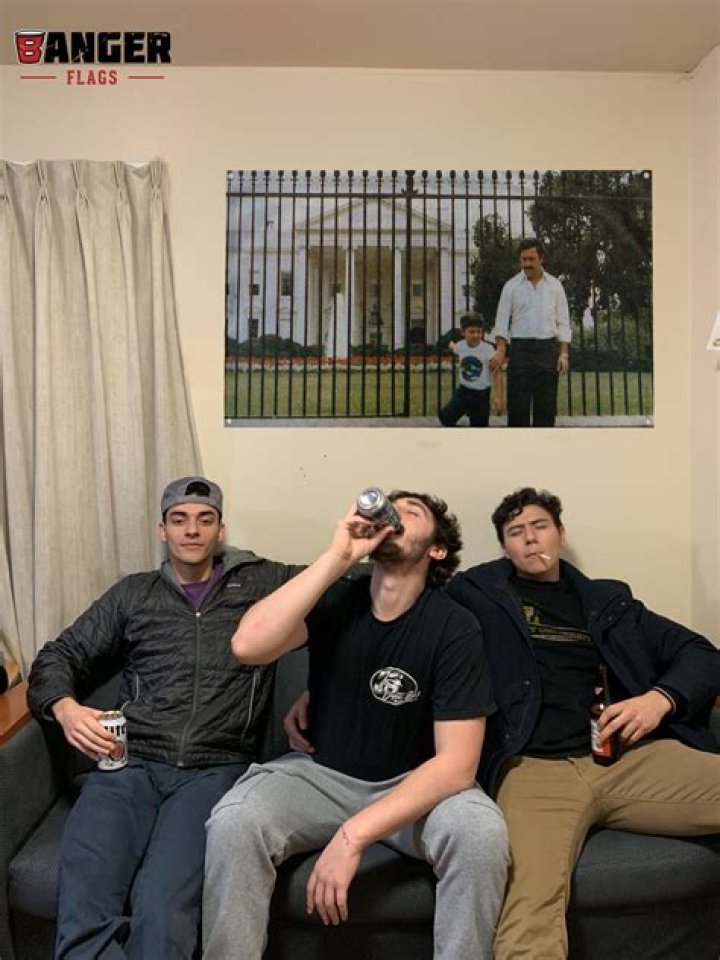 Discover The Staggering Earnings Of Pablo Escobar: A Billionaire Drug Lord