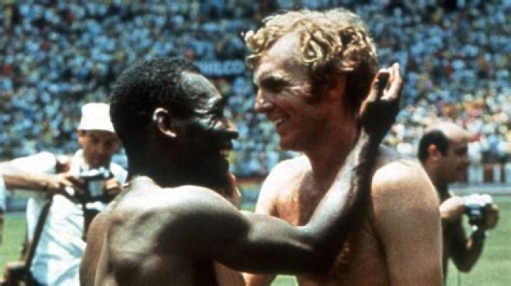 Pele and Bobby Moore swapping shirts at Mexico 70 is one of game's most iconic images and great moment of sportsmanship