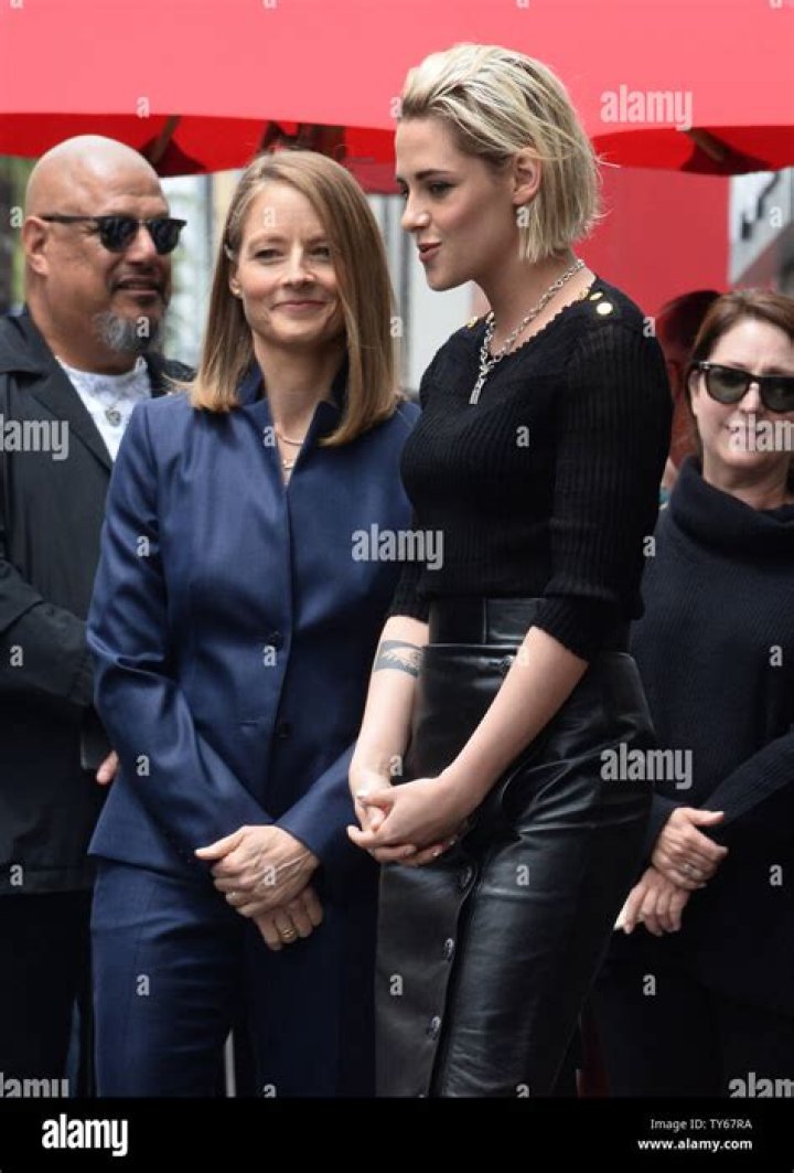 PICTURE: Glam Kristen Stewart Announces Jodie Foster Will Receive Cecil B. DeMille Award