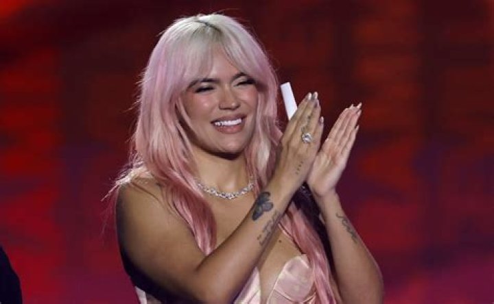 Pink Receives Icon Award at Billboard Music Awards 2021