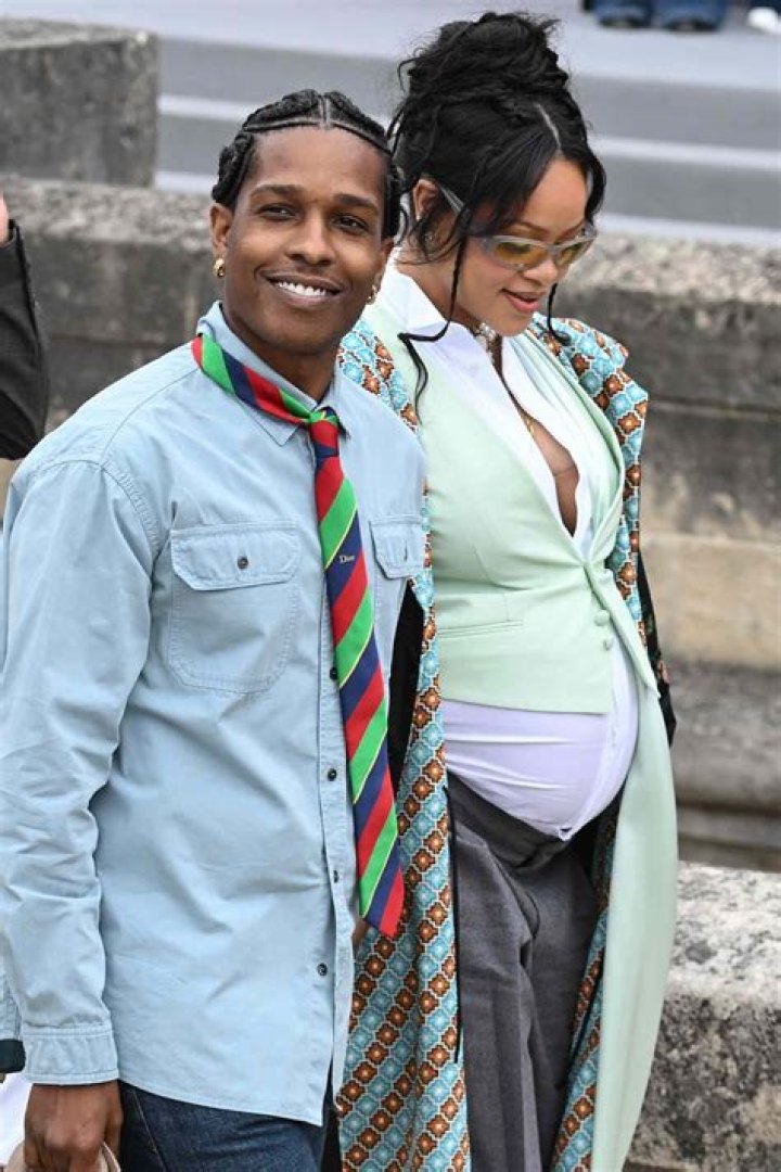 Pregnant Rihanna, ASAP Rocky Show PDA After Cheating Allegations