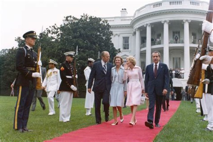 What was the Watergate scandal and why did Richard Nixon resign? – The US Sun