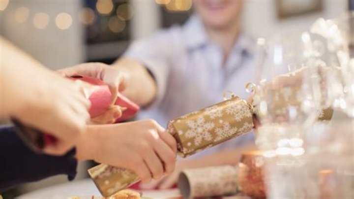 You've been pulling your Christmas crackers all wrong...here's how to win every time
