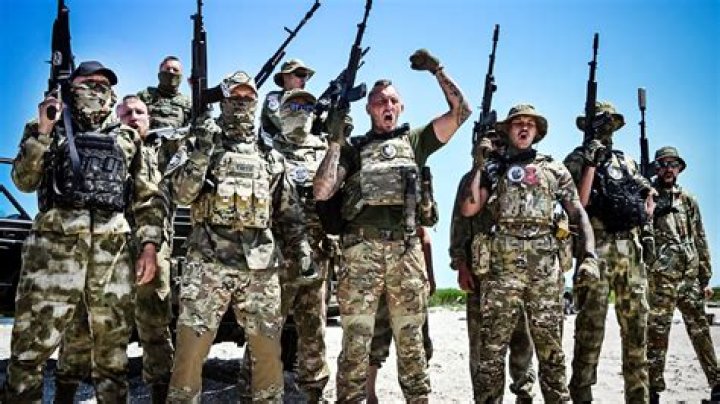 Putin resorting to 'Española' private army of neo-Nazis and football hooligans run by warlord dubbed 'The Spaniard'