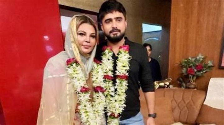 Rakhi Sawant's husband Adil shares wedding photos, accepts marriage saying 'had to handle few things' – India TV
