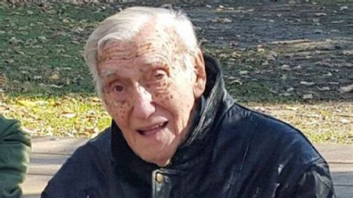 Remembering 91-year-old War World II veteran Paul Monchnik