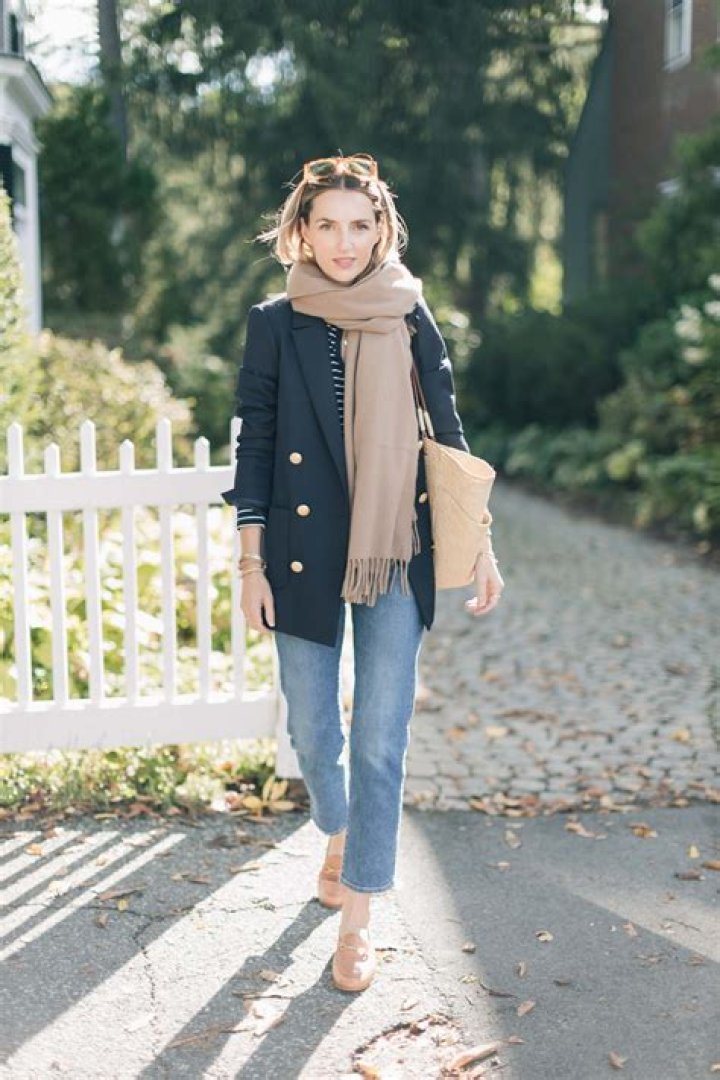 17 Rich City Mom Style Staples to Nail November Fashion