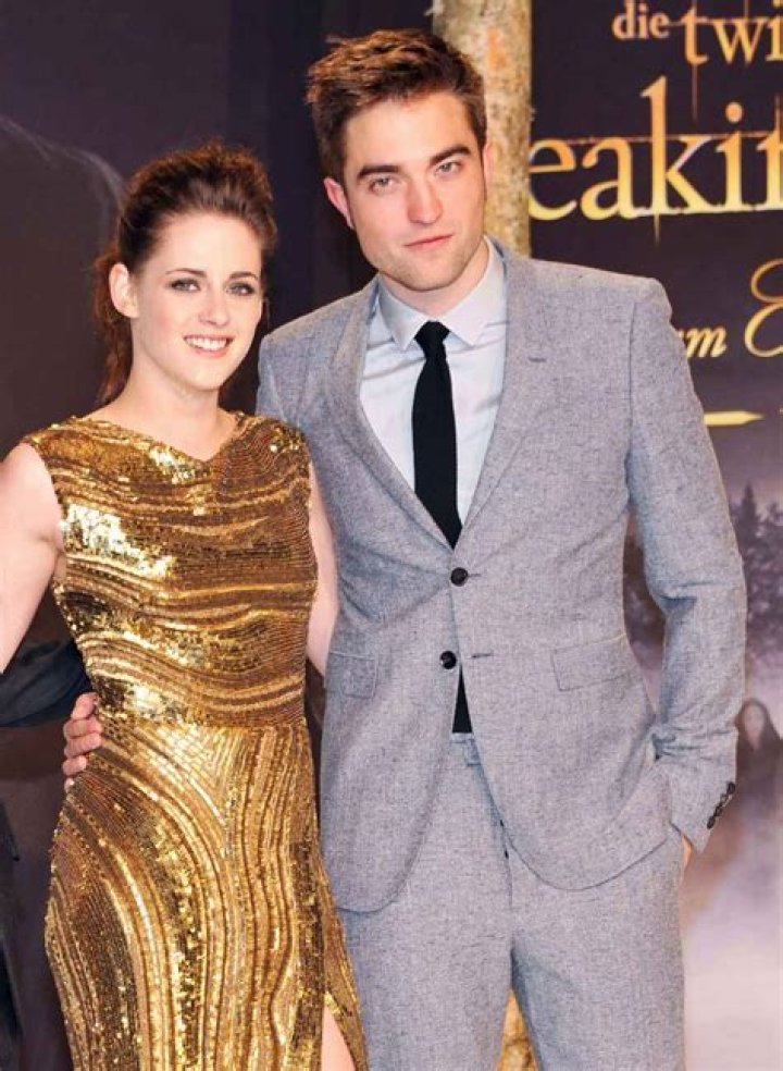 Robert Pattinson's Love Life: Kristen Stewart, FKA Twigs, More