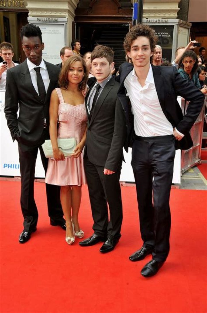 Robert Sheehan: The Life Of The Talented Actor And His Journey In Love