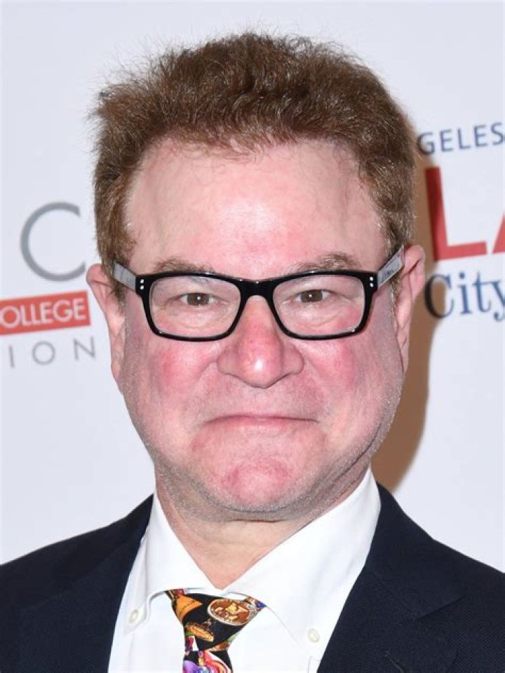 Robert Wuhl: 7 Insane Facts Unveiled