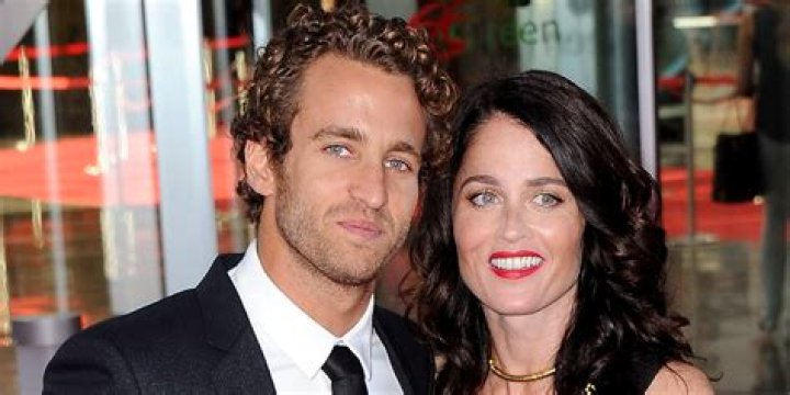 Robin Tunney Family: Explore The Private Lives Of The Actress's Loved Ones