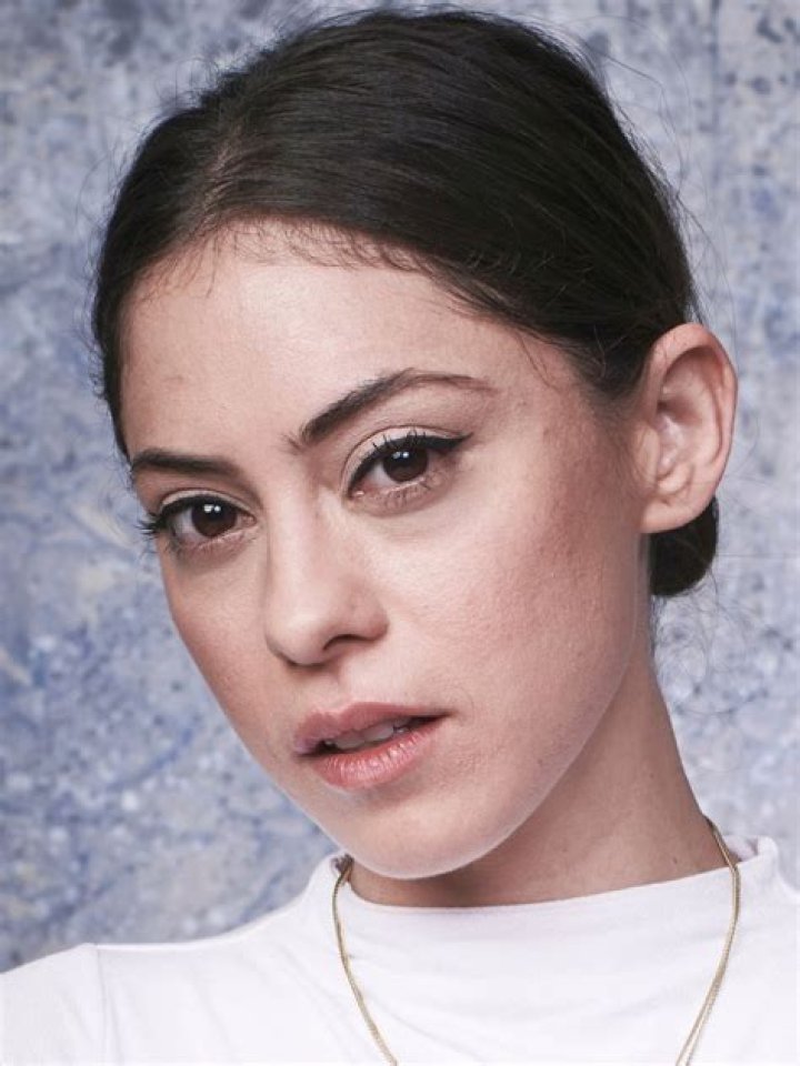 Rosa Salazar Ethnicity, Nationality, Race, Family, Body measurements, career