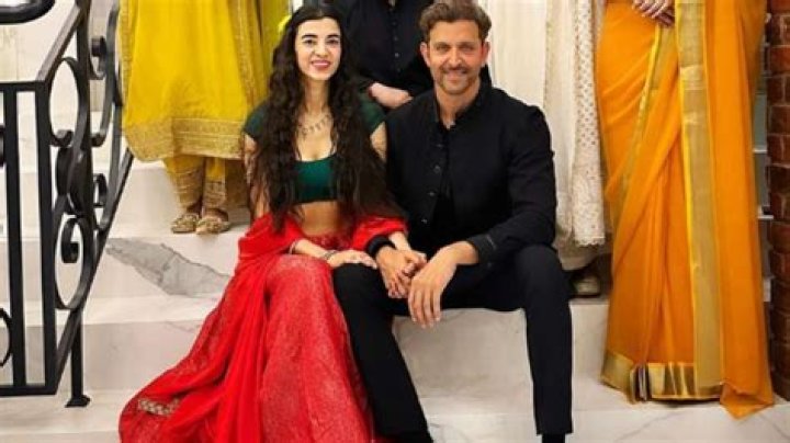 Saba Azad-Hrithik Roshan trolled over their Diwali pictures – India TV